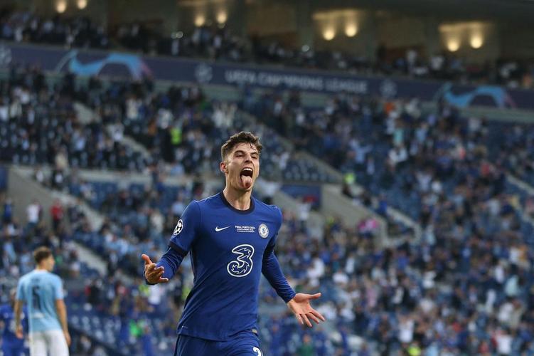 Imagens da grande decisão entre Manchester City e Chelsea no Estádio do Dragão