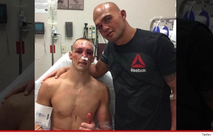 Na luta, Rory MacDonald fraturou o nariz