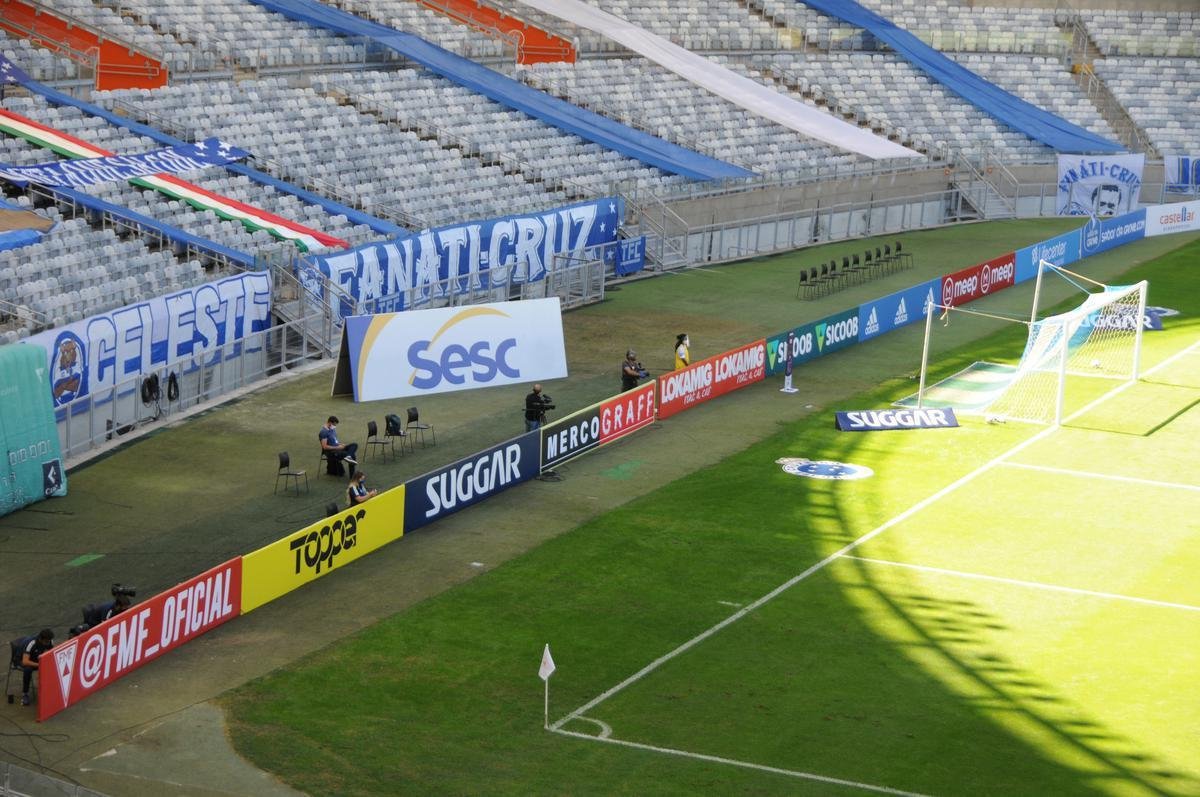 Na retomada do Campeonato Mineiro, Cruzeiro e URT se enfrentaram no Mineiro