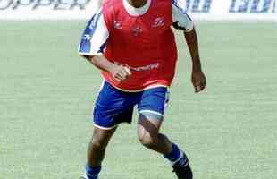 Atacante Lcio Bala (Flamengo: 1997-1998, 2000 / Cruzeiro: 2002)