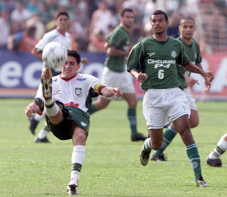 Rubens Cardoso - Jogou no Palmeiras em 2002. Foi para o Atltico em 2004 e ficou at 2005.
