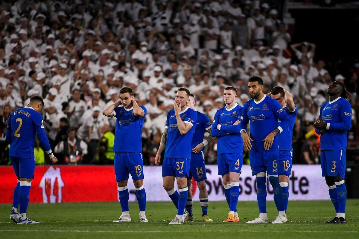 Eintracht bate o Rangers nos pnaltis, em Sevilla, e fatura a Liga Europa 