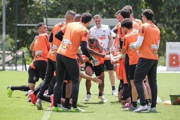 Atlético encerra preparação para encarar o Cruzeiro