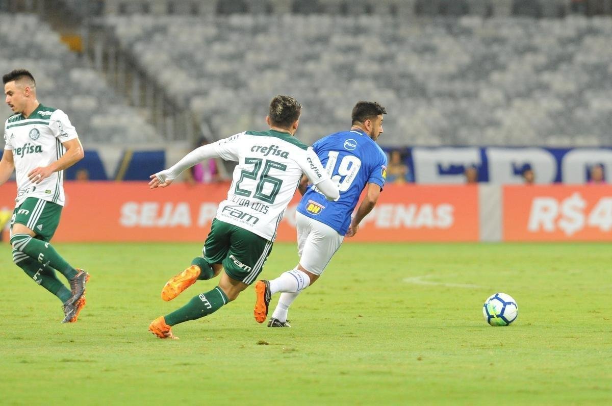 Cruzeiro e Palmeiras mediram foras, no Mineiro, pela oitava rodada do Campeonato Brasileiro