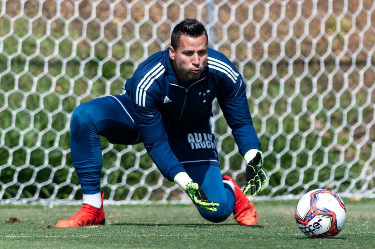 Fotos do treino do Cruzeiro desta sexta-feira na Toca II
