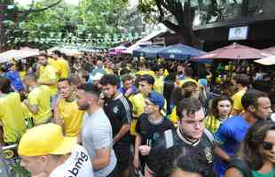 Concentrao de torcedores nos bares da Rua Antnio de Albuquerque, na Savassi