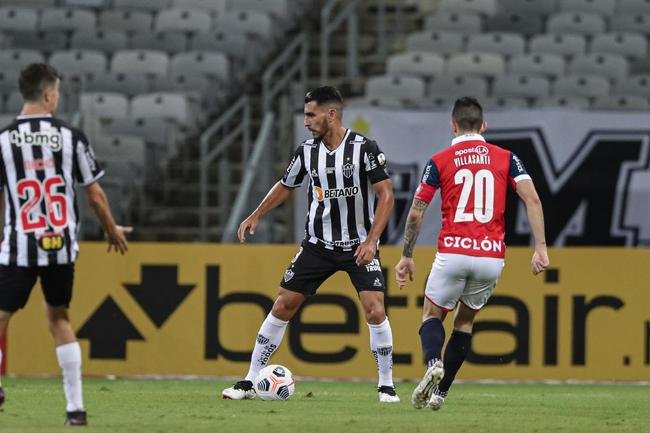 Fotos do jogo entre Atl�tico e Cerro Porte�o-PAR, no Mineir�o, em Belo Horizonte, pelo Grupo H da Copa Libertadores