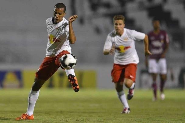 Breno Lopes, lateral-direito, foi para o Red Bull