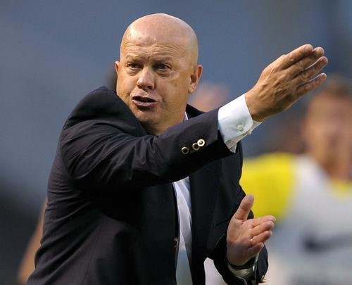 Carlos Ischia (28/10/1956) - ex-volante do Vlez Sarsfield nas dcadas de 1970 e 1980, foi tcnico do Boca entre 2008 e 2009. Seu ltimo trabalho aconteceu  frente do The Strongest, da Bolvia, em 2018.