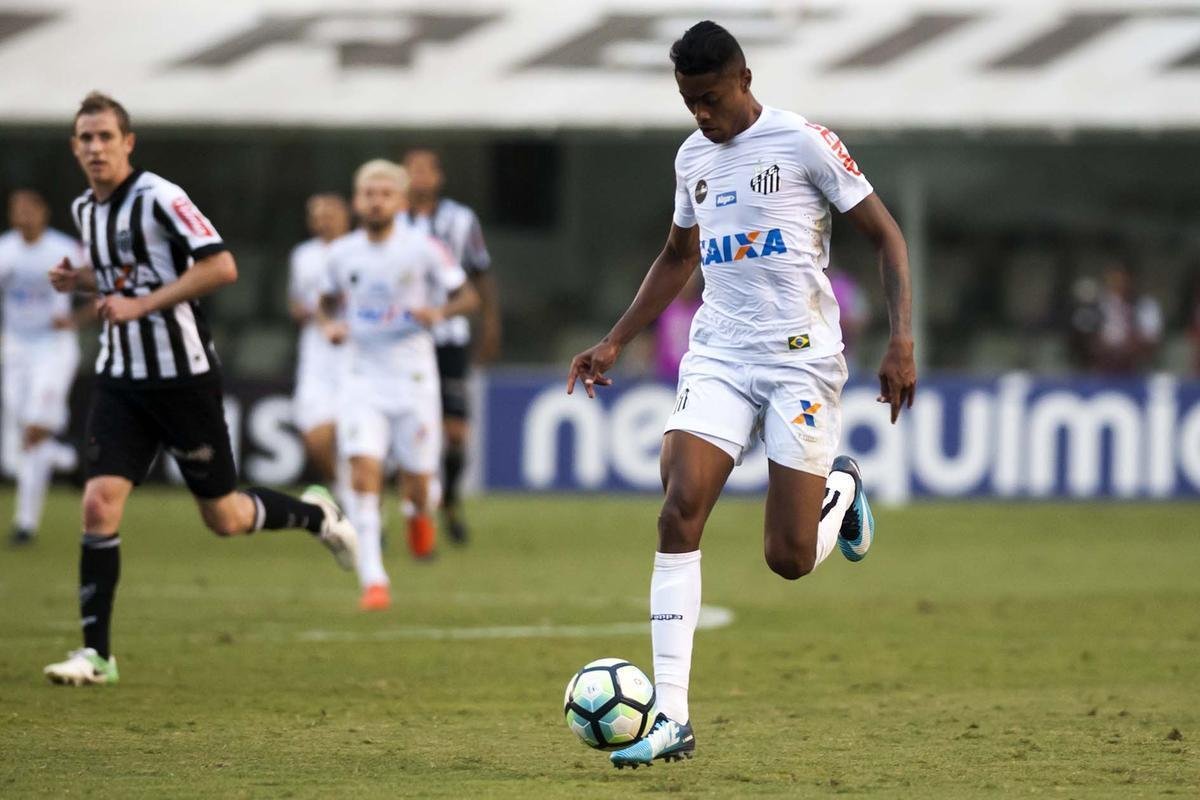 O Santos venceu o Atltico por 3 a 1 neste sbado, em jogo da 32 rodada do Campeonato Brasileiro