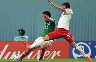 Imagens do jogo entre Mxico e Polnia, pelo Grupo C da Copa do Mundo.