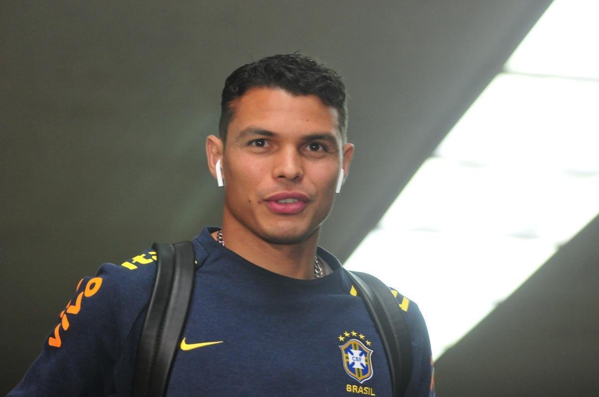 Seleo Brasileira deixou hotel Ouro Minas na noite desta quarta-feira e se despediu de Belo Horizonte, onde venceu a Argentina por 2 a 0 na semifinal da Copa Amrica. Reta final de treinos ser na Granja Comary, em Terespolis. Deciso est marcado para domingo, s 17h, no Maracan