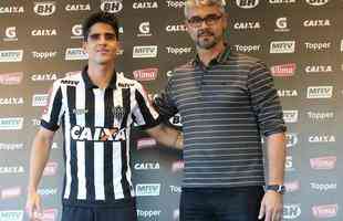 Gustavo Blanco - Depois de boa passagem pelo Amrica, o jovem volante chegou ao Atltico em julho de 2017. Lesionado, ele jogou poucas vezes naquela temporada: foram apenas oito partidas com a camisa do Galo. 