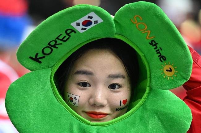 Torcedores de Coreia do Sul e Gana na partida pelo Grupo H da Copa do Mundo do Catar