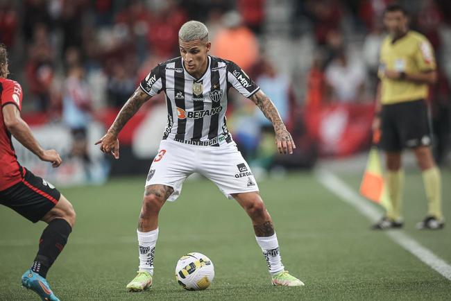 Neste domingo (17), o Atltico enfrentou o Athletico-PR pela segunda rodada da Srie A do Campeonato Brasileiro. A partida foi realizada na Arena da Baixada, em Curitiba.