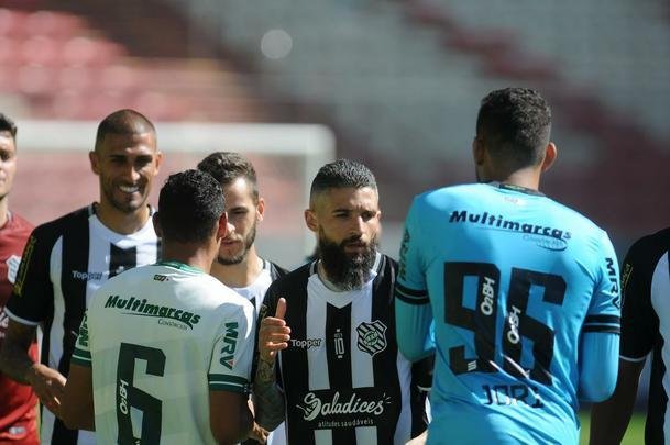 Amrica foi derrotado em casa pelo Figueirense