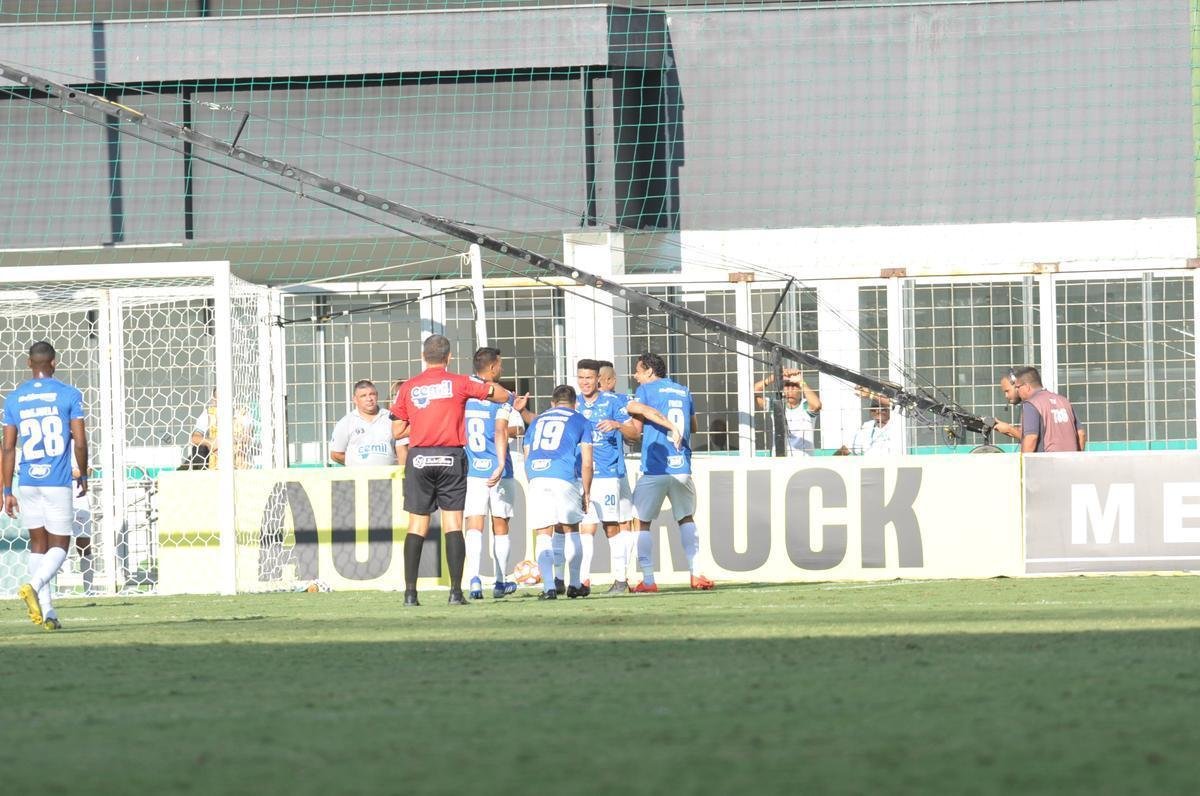 Confira fotos da partida pela semifinal do Campeonato Mineiro