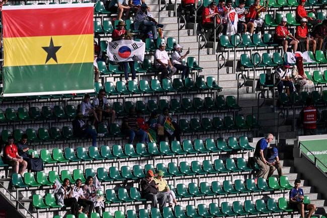 Torcedores de Coreia do Sul e Gana na partida pelo Grupo H da Copa do Mundo do Catar
