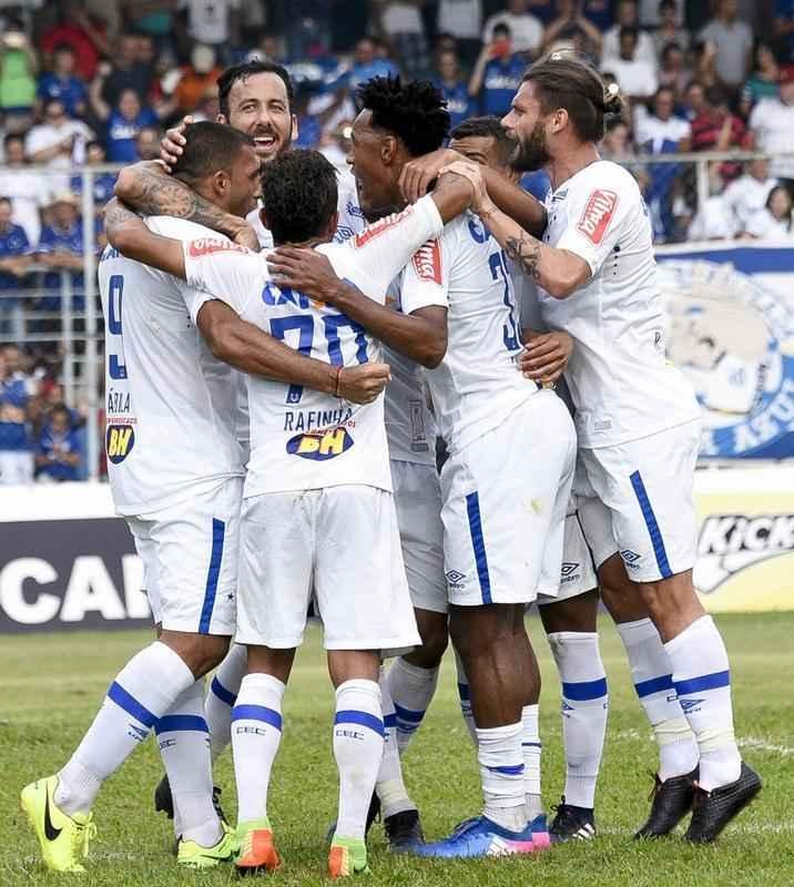 URT e Cruzeiro empataram por 1 a 1 neste sbado
