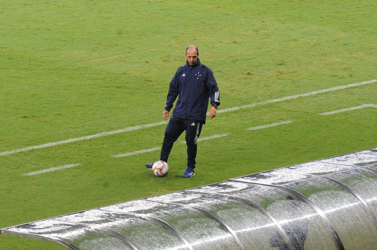 Cruzeiro x Juventude: fotos do jogo desta sexta-feira, no Mineiro, pela 16 rodada da Srie B