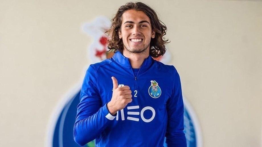 Defensor portugus Toms Esteves foi o primeiro jogador do Porto infectado pela COVID-19