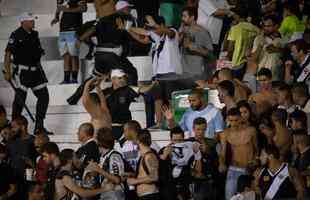 Cruzeiro goleou Vasco por 4 a 0 e causou a ira da torcida cruz-maltina em So Janurio