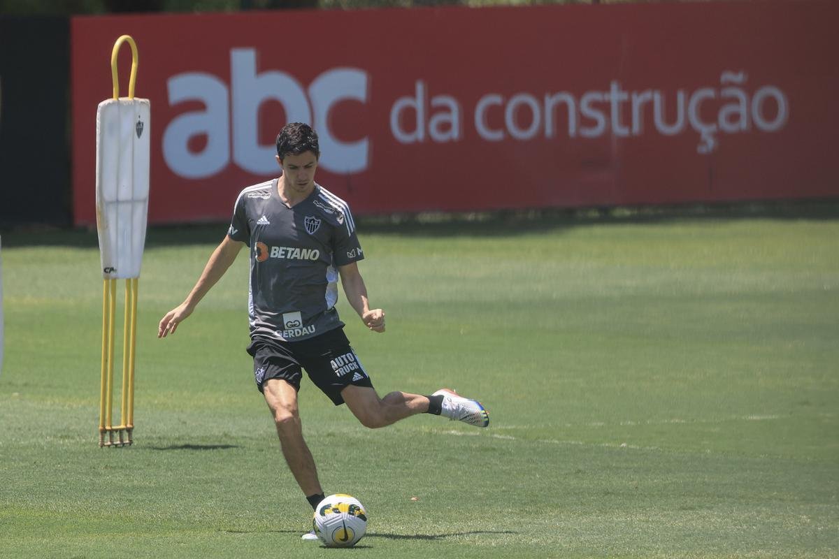 Fotos do treino do Atltico, que teve Hulk em campo 
