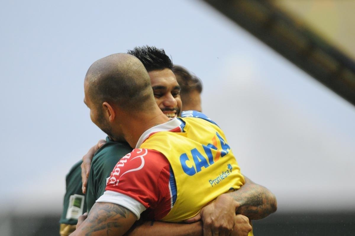 Equipes se enfrentaram, na noite deste domingo, pela penltima rodada do Brasileiro