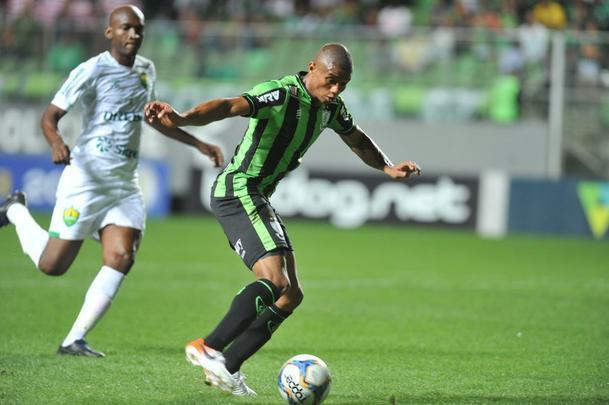 Fotos do jogo entre Amrica e Cuiab, no Independncia, pela 16 rodada da Srie B