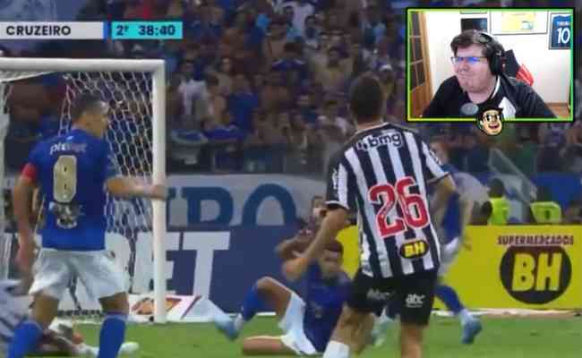 Casimiro Miguel discorda da marcação de pênalti no clássico entre Atlético e Cruzeiro