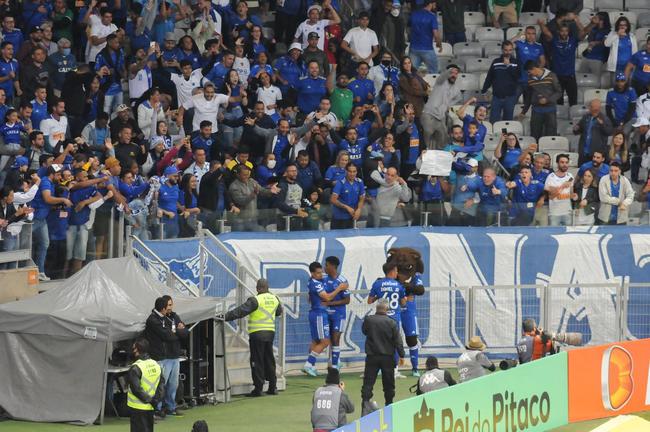 Cruzeiro: em 16 anos, 11 clubes subiram com 62 pontos ou menos em