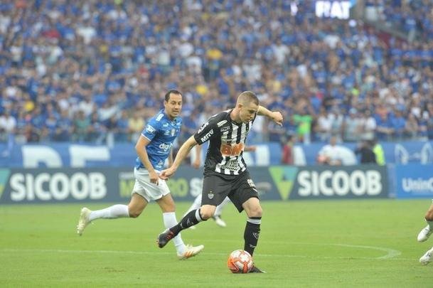 Fotos do primeiro clssico da final do Mineiro, entre Cruzeiro e Atltico, no Mineiro