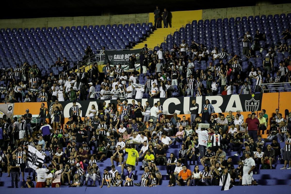 Fotos do duelo entre Gois e Atltico, no Serra Dourada, em Goinia, pela 12 rodada do Brasileiro