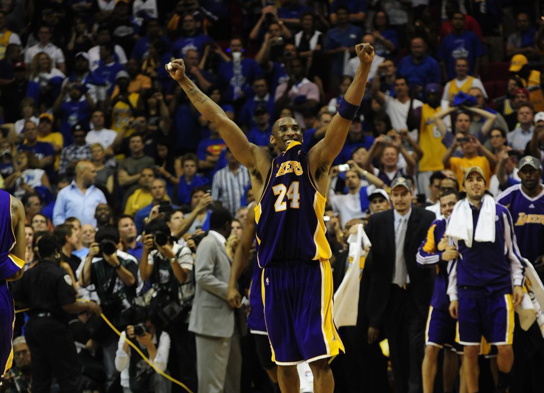 Imagens da vida e da carreira de Kobe Bryant