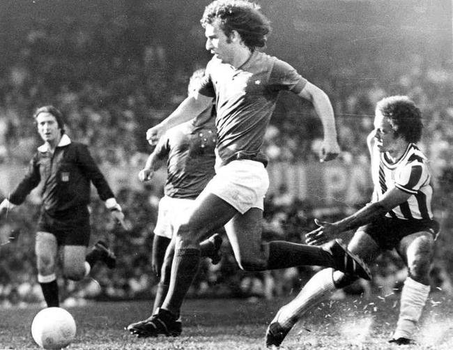 Mineiro, inaugurado em 1965 e modernizado entre 2010 e 2012, recebeu 237 dos 499 clssicos, com 86 vitrias do Cruzeiro, 75 do Atltico e 76 empate