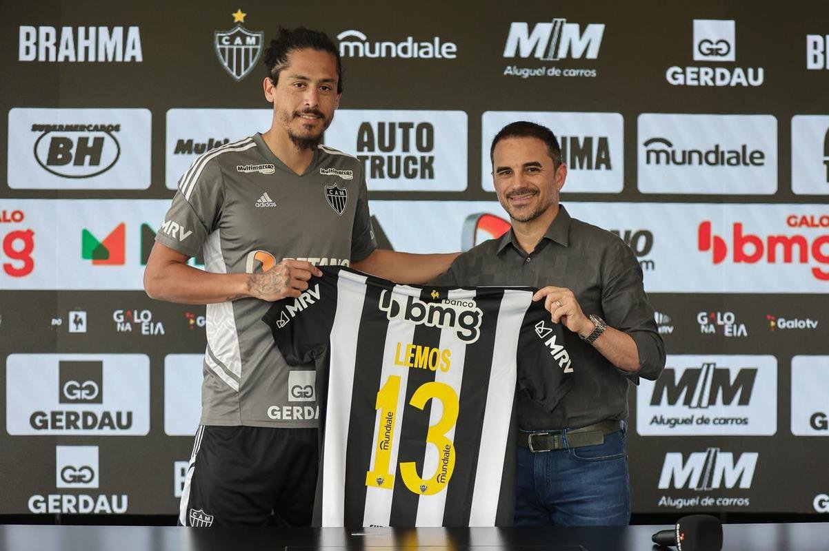 Zagueiro uruguaio Mauricio Lemos, de 27 anos, foi apresentado como reforo do Atltico nesta sexta-feira (17/2), na Cidade do Galo.