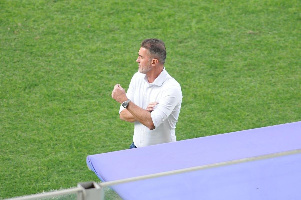 Amrica e Cuiab se enfrentaram, no Independncia, pela 9 rodada do Campeonato Brasileiro