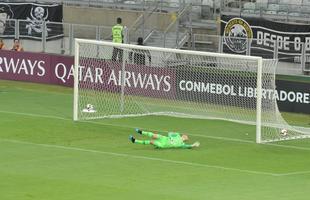 Fotos do duelo entre Atltico e Cerro Porteo, no Mineiro, pelo Grupo E da Copa Libertadores
