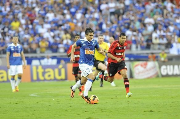 Galeria de fotos do jogo entre Cruzeiro e Flamengo, no Mineiro, pela 19 rodada do Brasileiro