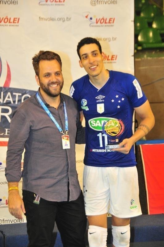 Festa dos campees do Cruzeiro no Ginsio do Riacho; Minas ficou com a medalha de prata