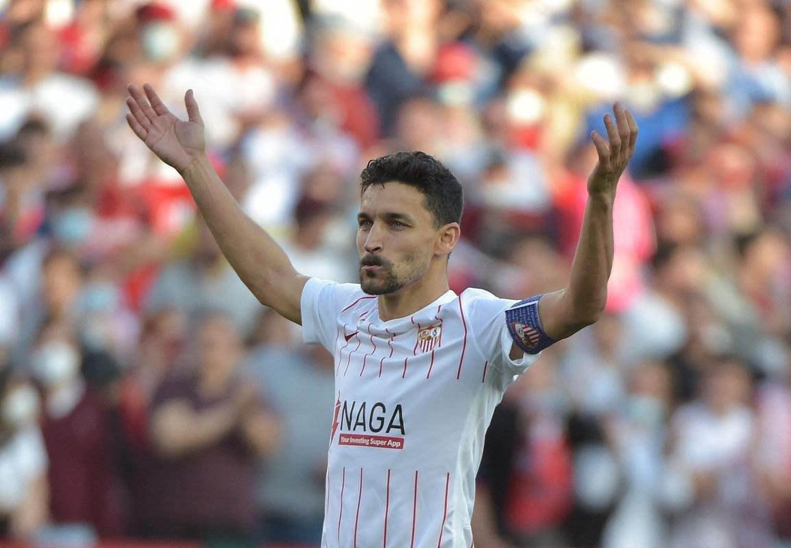 20: lateral-direito Jess Navas (Sevilla)  - ndice: 81.1
