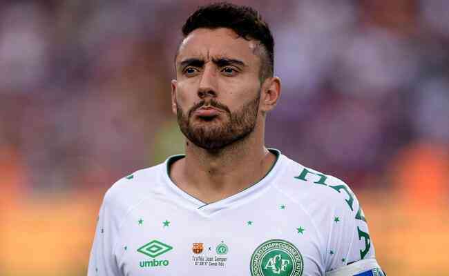 Alan Ruschel em partida entre Chapecoense e Barcelona