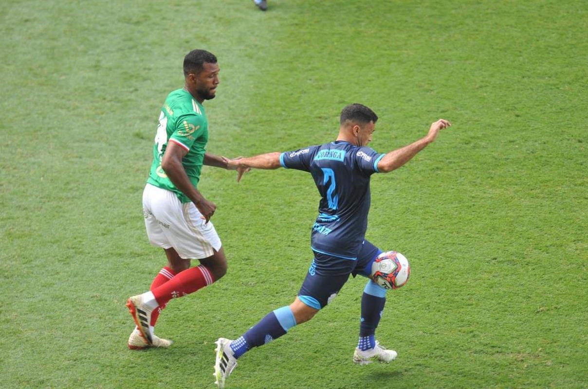 Imagens de Cruzeiro x CSA, no estdio Independncia, em Belo Horizonte, pela 2 rodada da Srie B