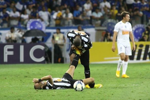 Imagens da deciso entre Cruzeiro e Atltico no Mineiro