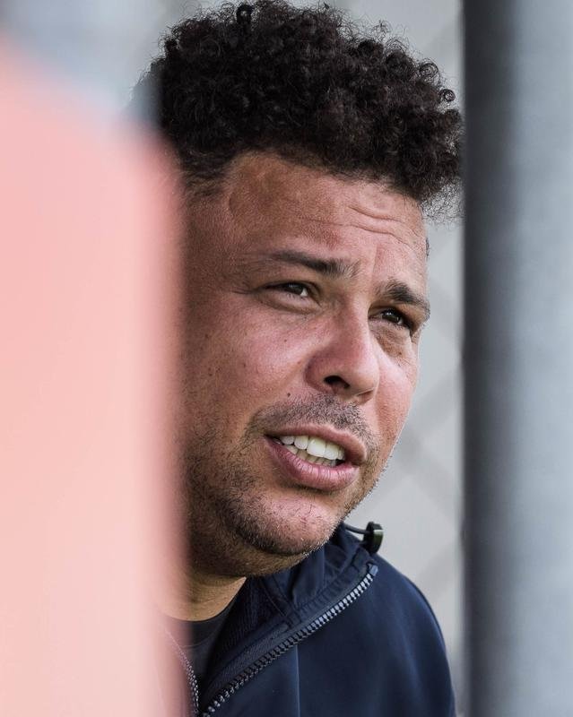 Em Belo Horizonte, Ronaldo acompanhou treino do Cruzeiro na manh desta quarta-feira (15) e conversou com jogadores na Toca da Raposa II