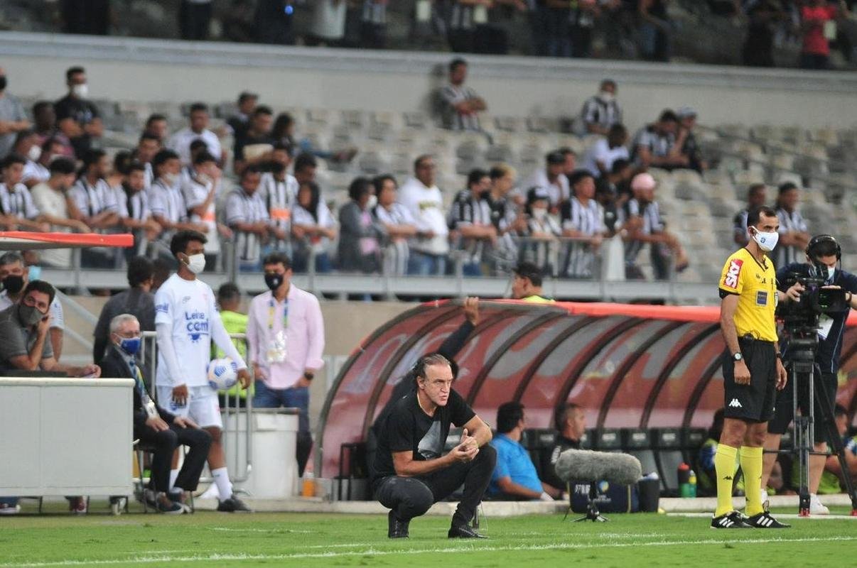 Fotos do jogo entre Atltico e Grmio, no Mineiro, em BH, pela 19 rodada do Campeonato Brasileiro