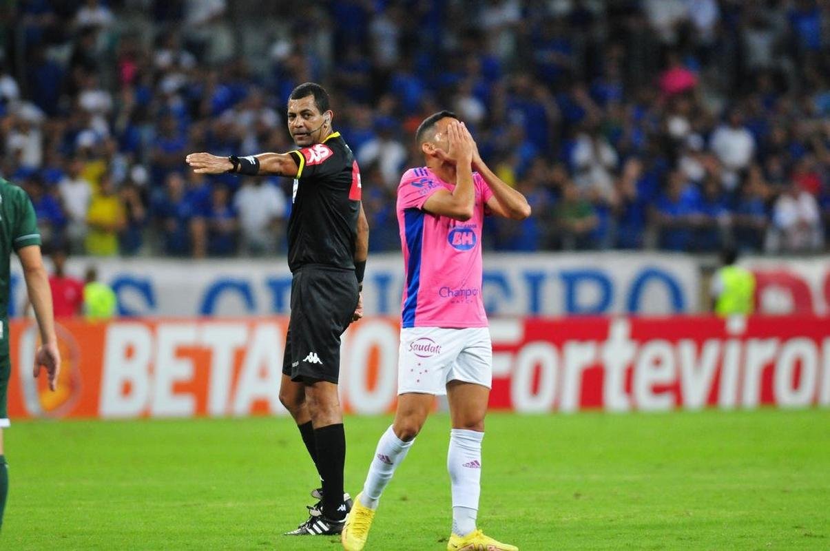 Fotos do jogo entre Cruzeiro e Guarani