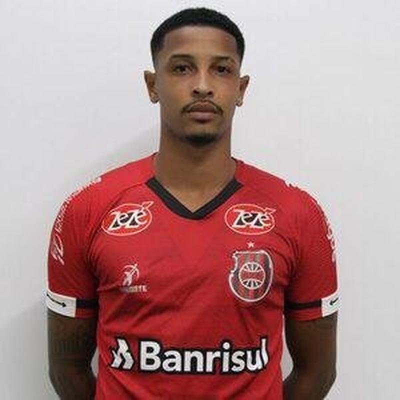 Wesley Hudson - meia foi emprestado ao Villa Nova