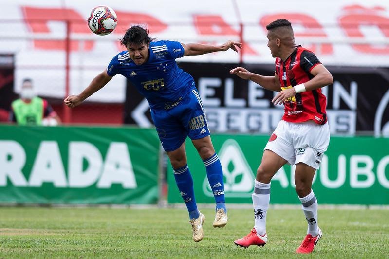 Marcelo Moreno - O centroavante est longe de viver a melhor fase da carreira. Participou de cinco jogos pelo Cruzeiro nesta temporada e marcou um gol. Desde que voltou ao time no ano passado, no conseguiu repetir os bons nmeros da carreira. Em 2020, atuou em 32 jogos e marcou trs gols.