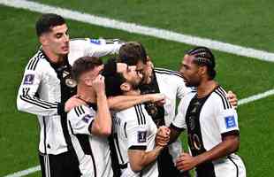 17 - Alemanha - 4 pontos, um gol de saldo e seis gols marcados
